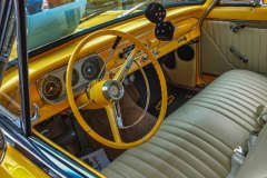 2017-chevys-015_yllw-nova-interior