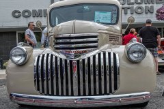 2017-chevy-classics-dscf3348_1946-chevy-suburban-front